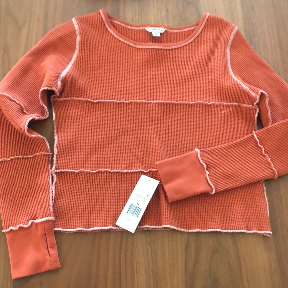 Fun orange top!